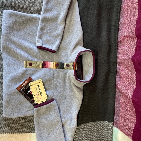 Burton pullover - Picture 5 of 8